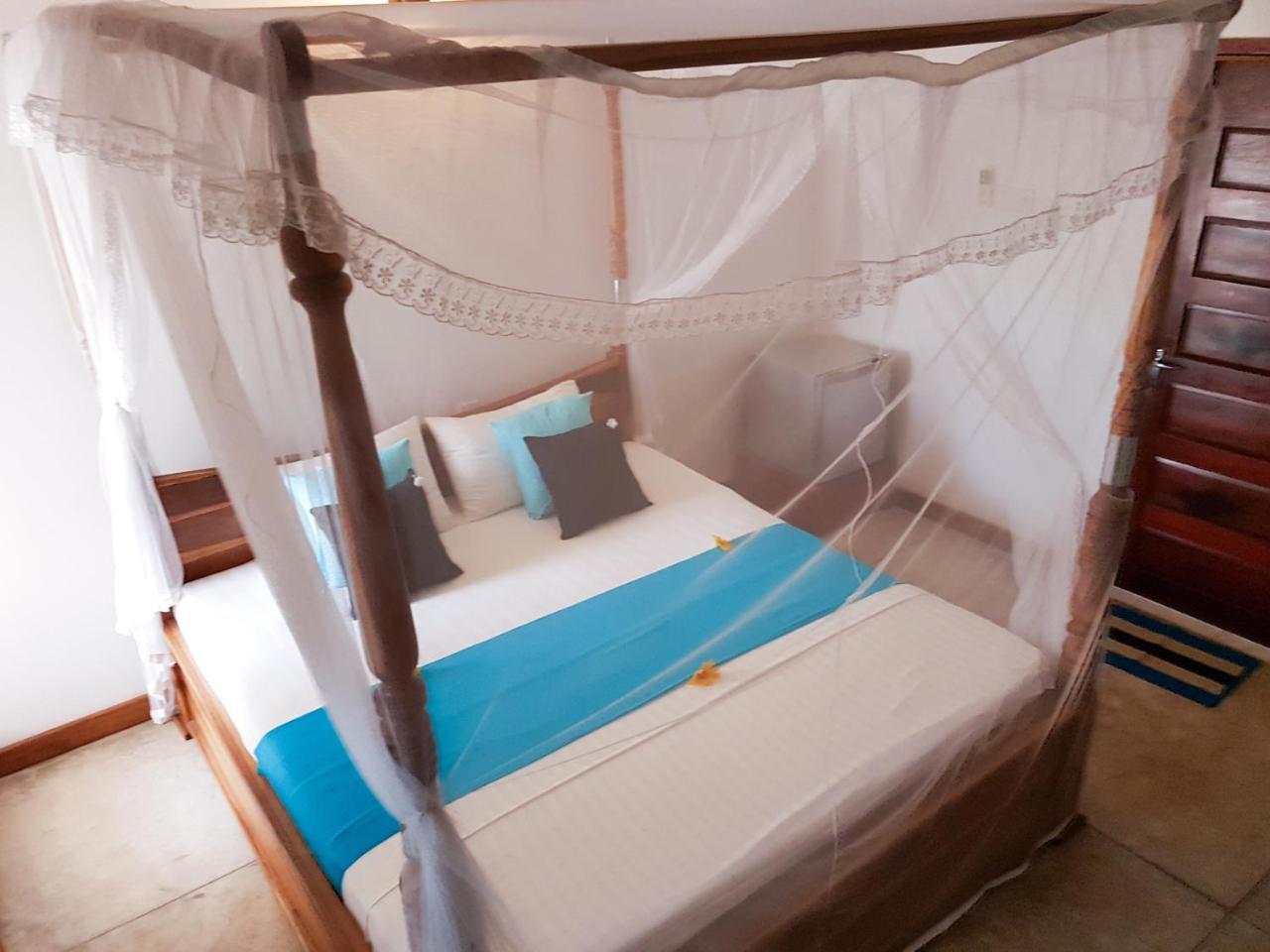White Villa Beach Resort Mirissa Extérieur photo