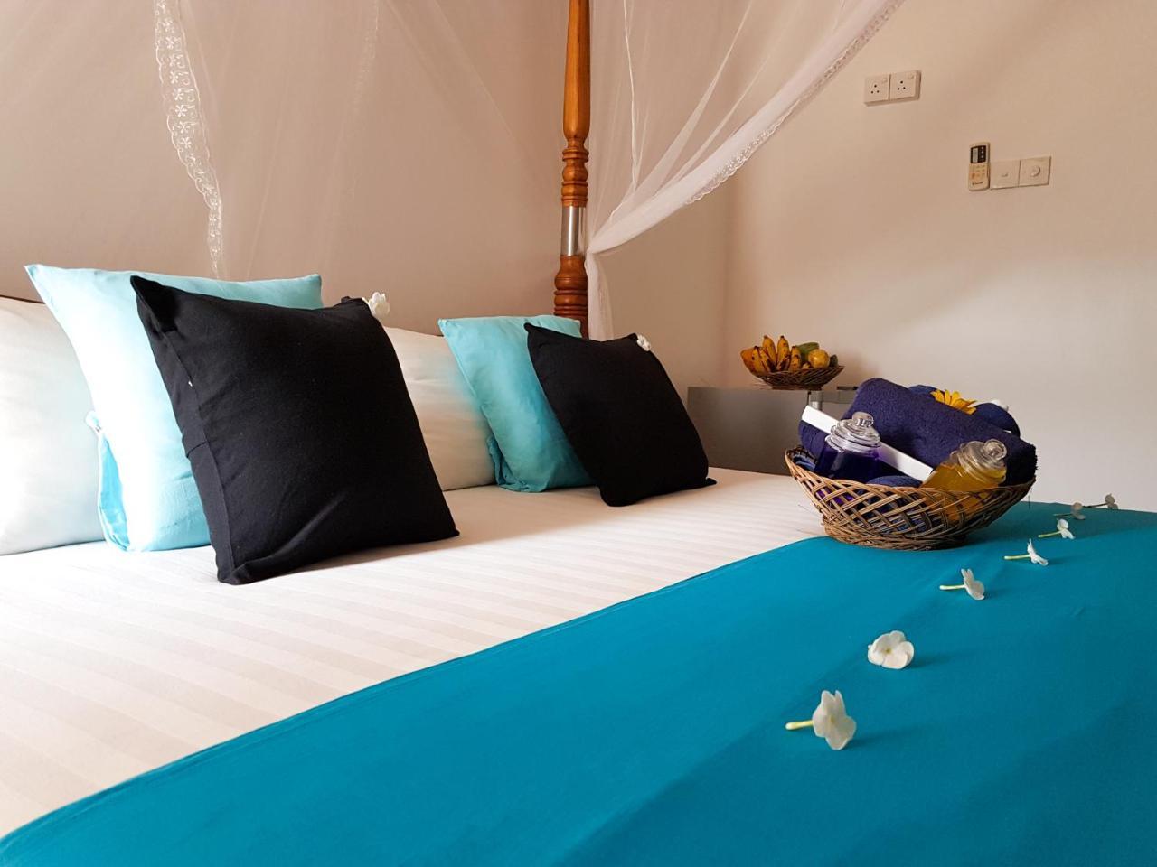 White Villa Beach Resort Mirissa Extérieur photo