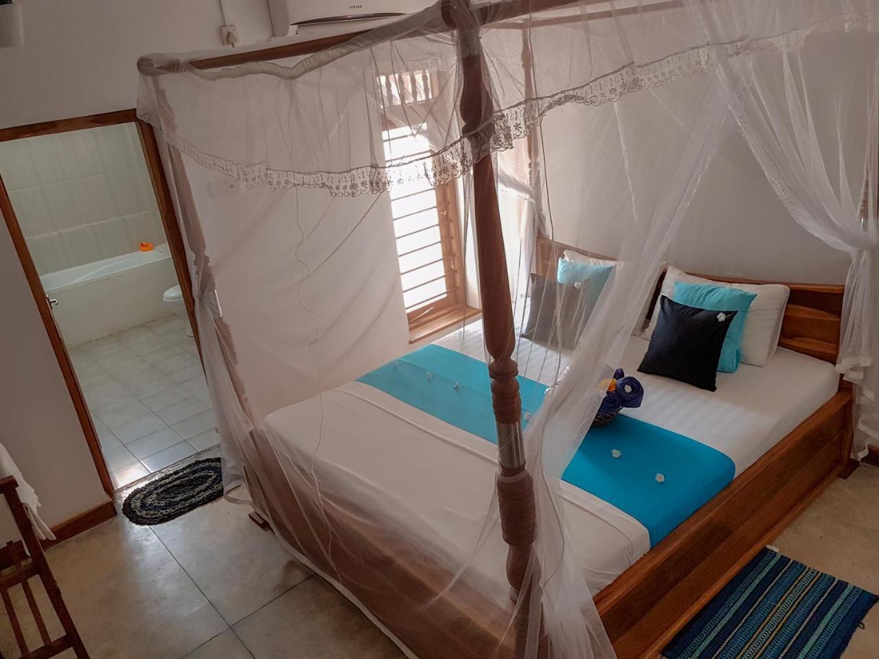 White Villa Beach Resort Mirissa Extérieur photo