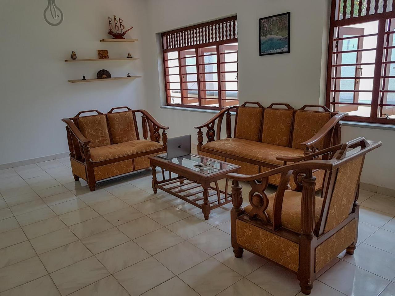 White Villa Beach Resort Mirissa Extérieur photo
